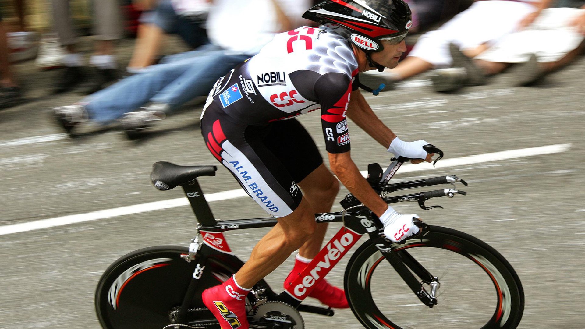 _传统武术创新展：文化与运动的完美融合_，中国传统文化与武术文化之间的关系