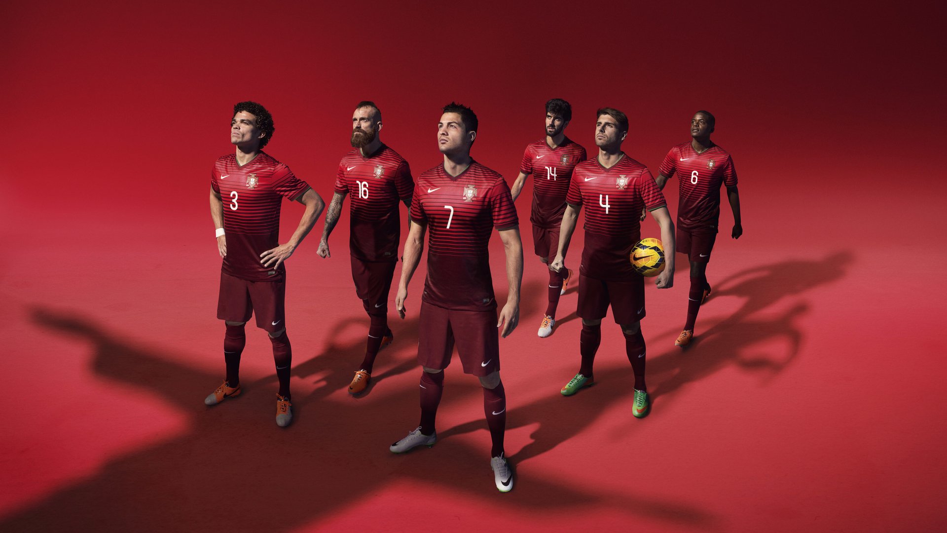 足球青训榜样——优秀教练分享成功经验，足球教练培训视频